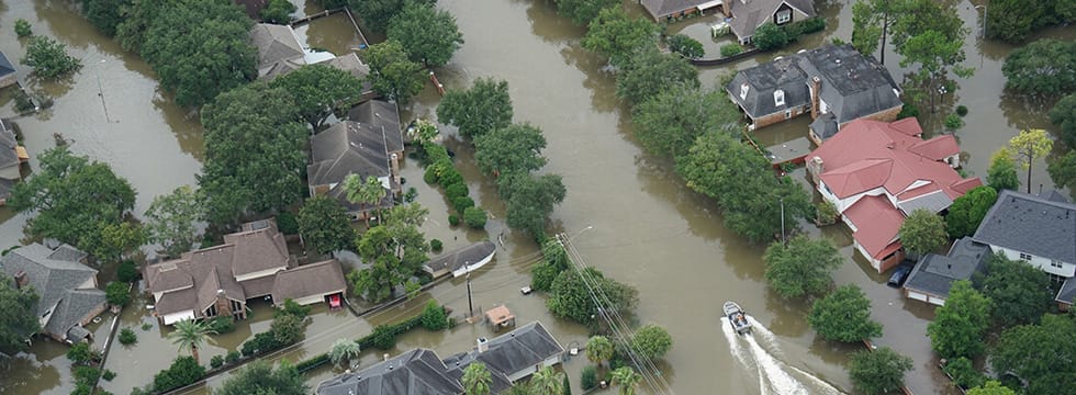 flood houses under the water